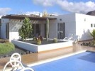 Villa En La Roca - A view showing garden and patio area